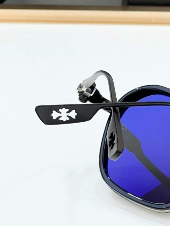 Picture of Chrome Hearts Sunglasses _SKUfw66670453fw